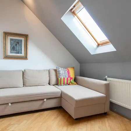 Roof Flat Near Center * Prague