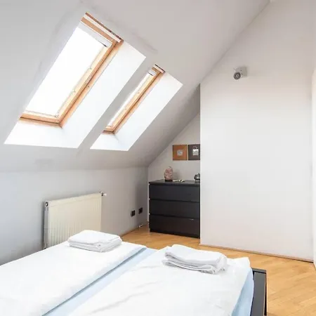 Roof Flat Near Center