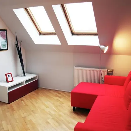Roof Flat Near Center *